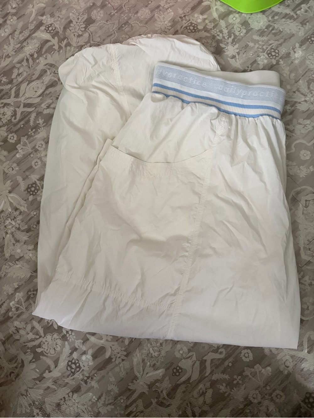 Daily Practice White Pocket Pants NWT
